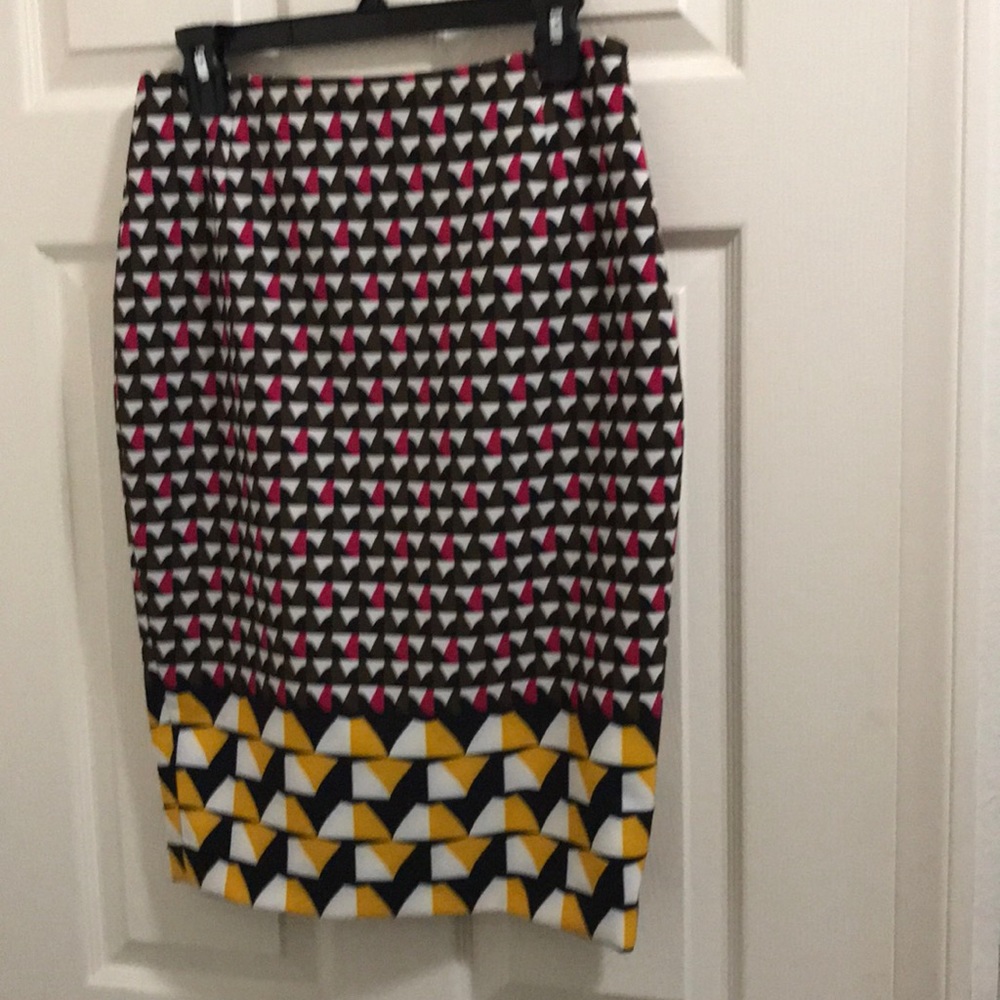 Hugo boss silk skirt size 6